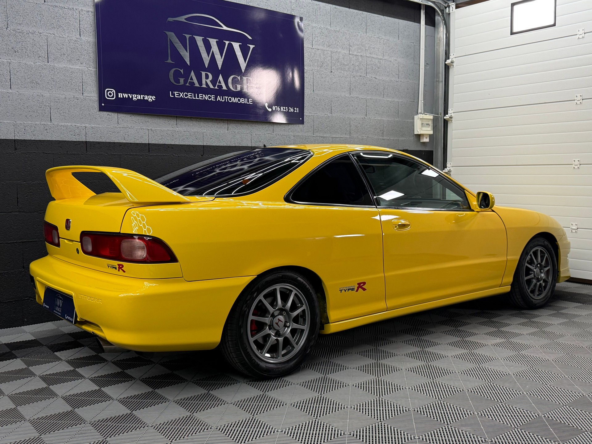 HONDA Integra Type-R 1.8 VTEC-image-4