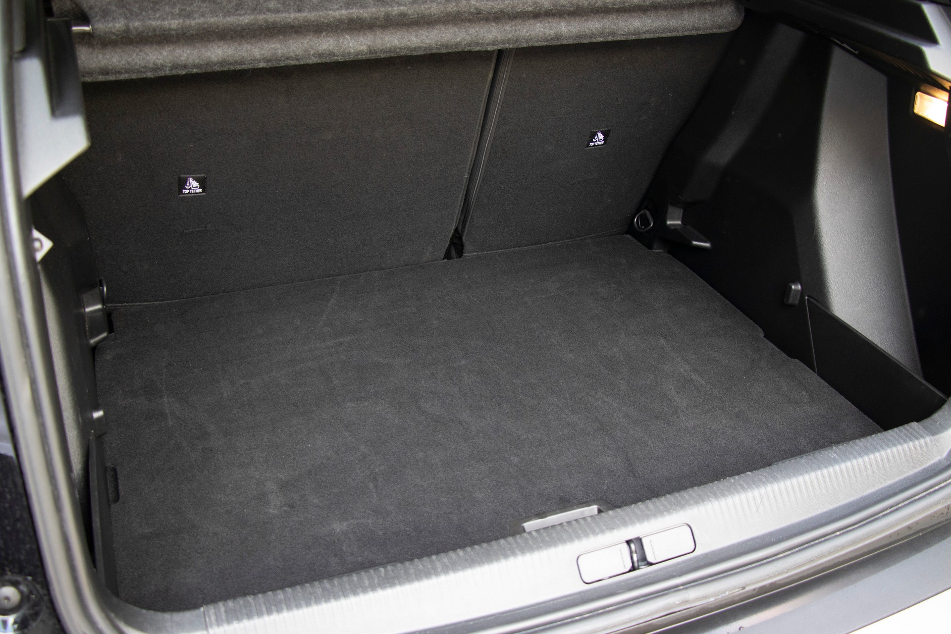PEUGEOT 2008 1.2 PureTech GT-image-9