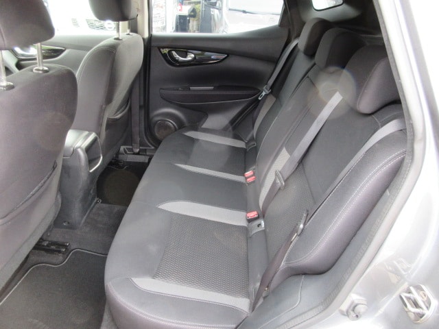 NISSAN Qashqai 1.7 dCi Acenta 4x4-image-10