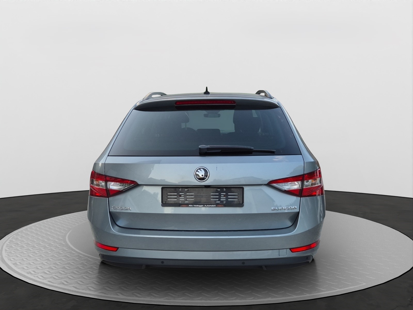SKODA Superb Combi 1.4 TSI ACT Style DSG-image-5