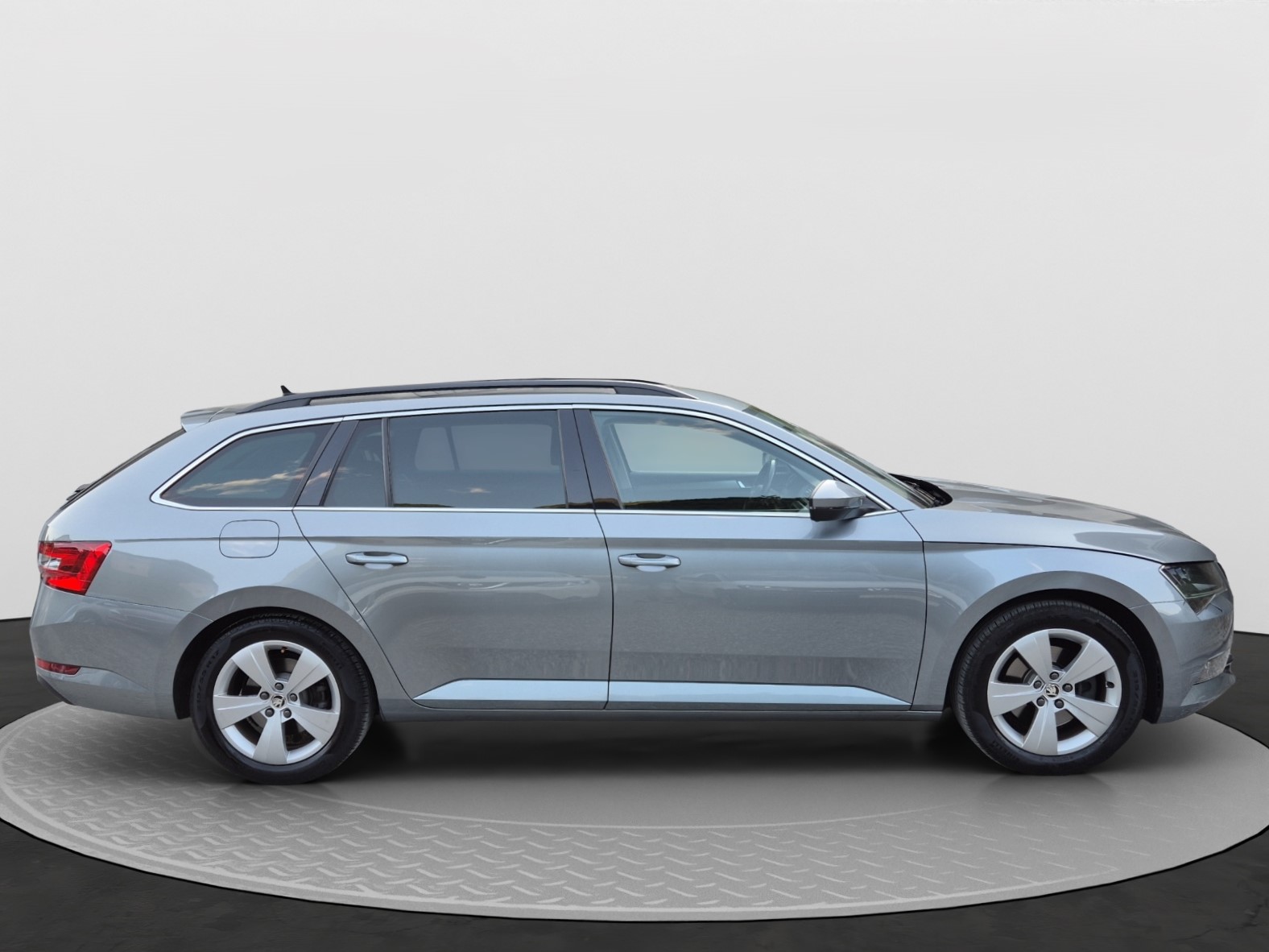 SKODA Superb Combi 1.4 TSI ACT Style DSG-image-3