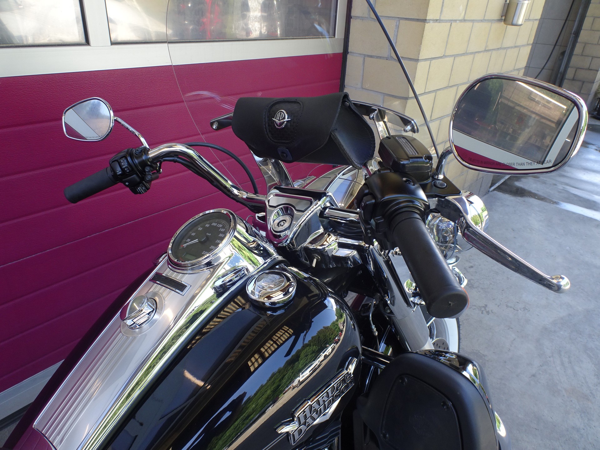 HARLEY-DAVIDSON FLHRC Road King Classic 103 ABS-image-4