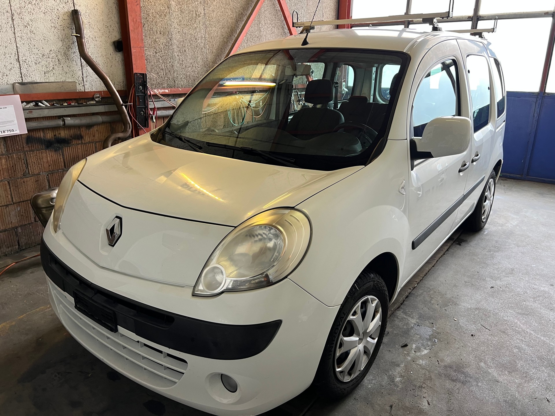 RENAULT Kangoo 1.5 Diesel PS 90 Euro 5 *** 5 Sitze * Klima * 8 fachbereift * Dachständer ***