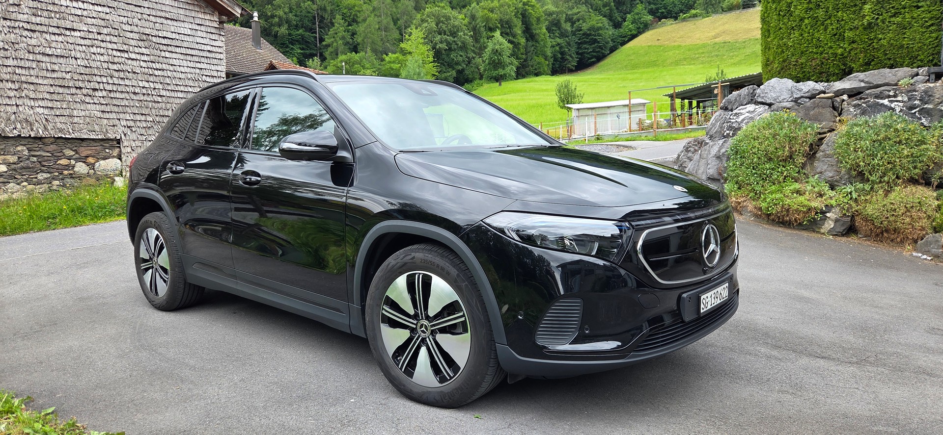 MERCEDES-BENZ EQA 350 Electric Art Line 4matic