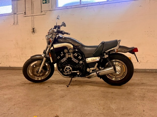 YAMAHA V-Max VMX 1200 (CAN)-image-0