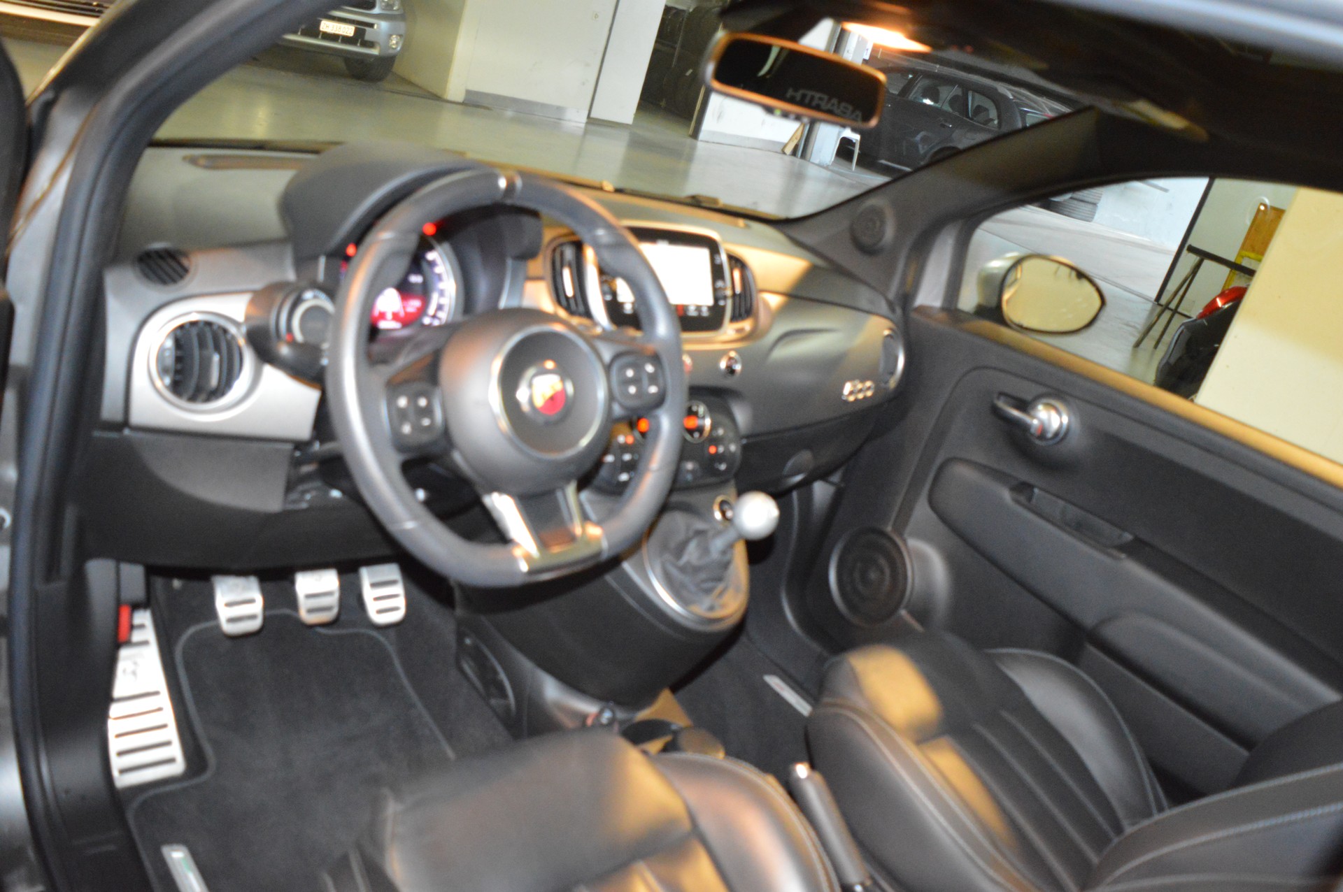 FIAT 595 1.4 16V Turbo Abarth Turismo-image-14