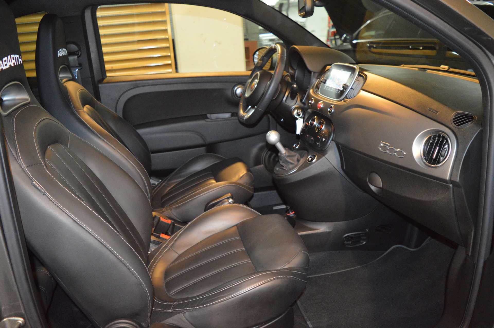 FIAT 595 1.4 16V Turbo Abarth Turismo-image-17