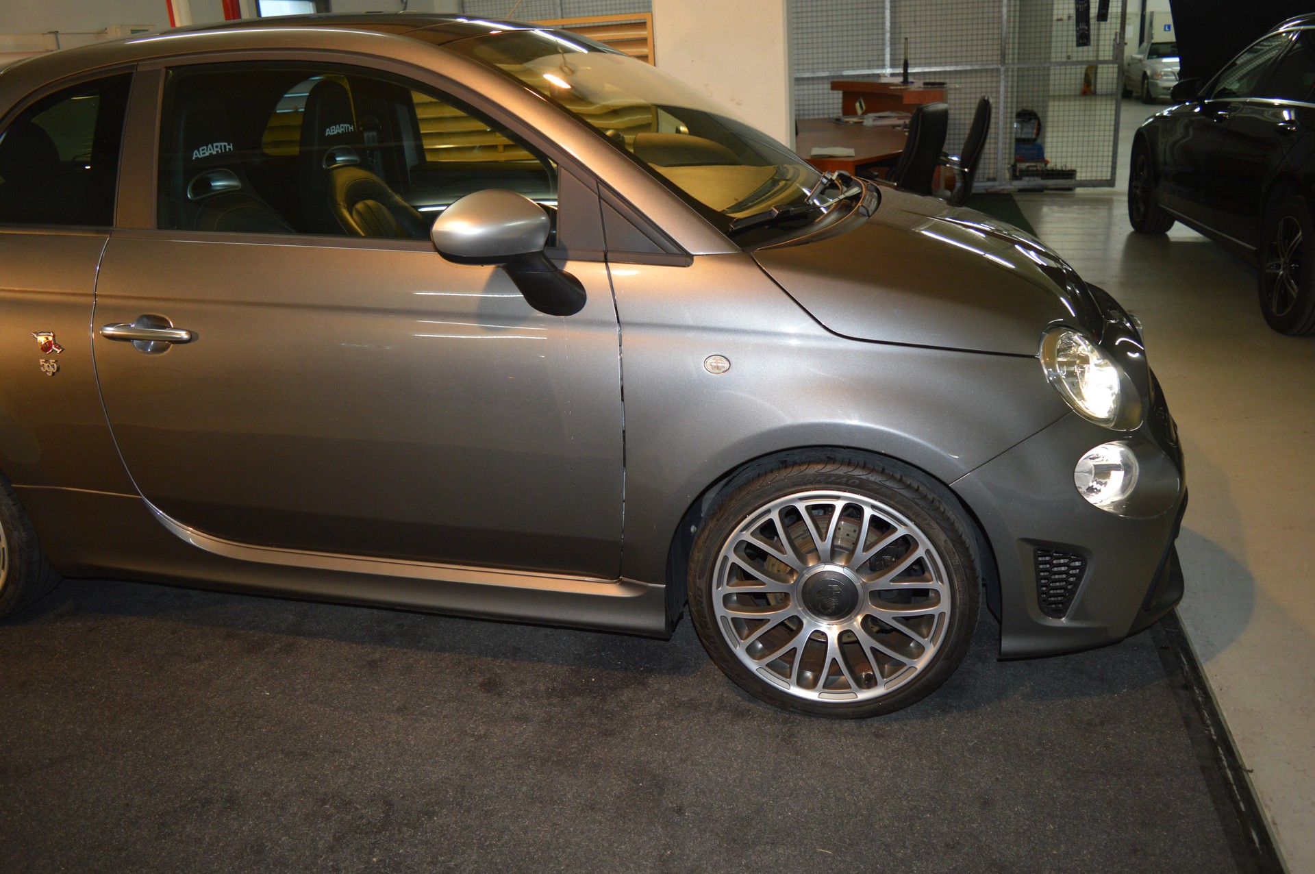 FIAT 595 1.4 16V Turbo Abarth Turismo-image-10