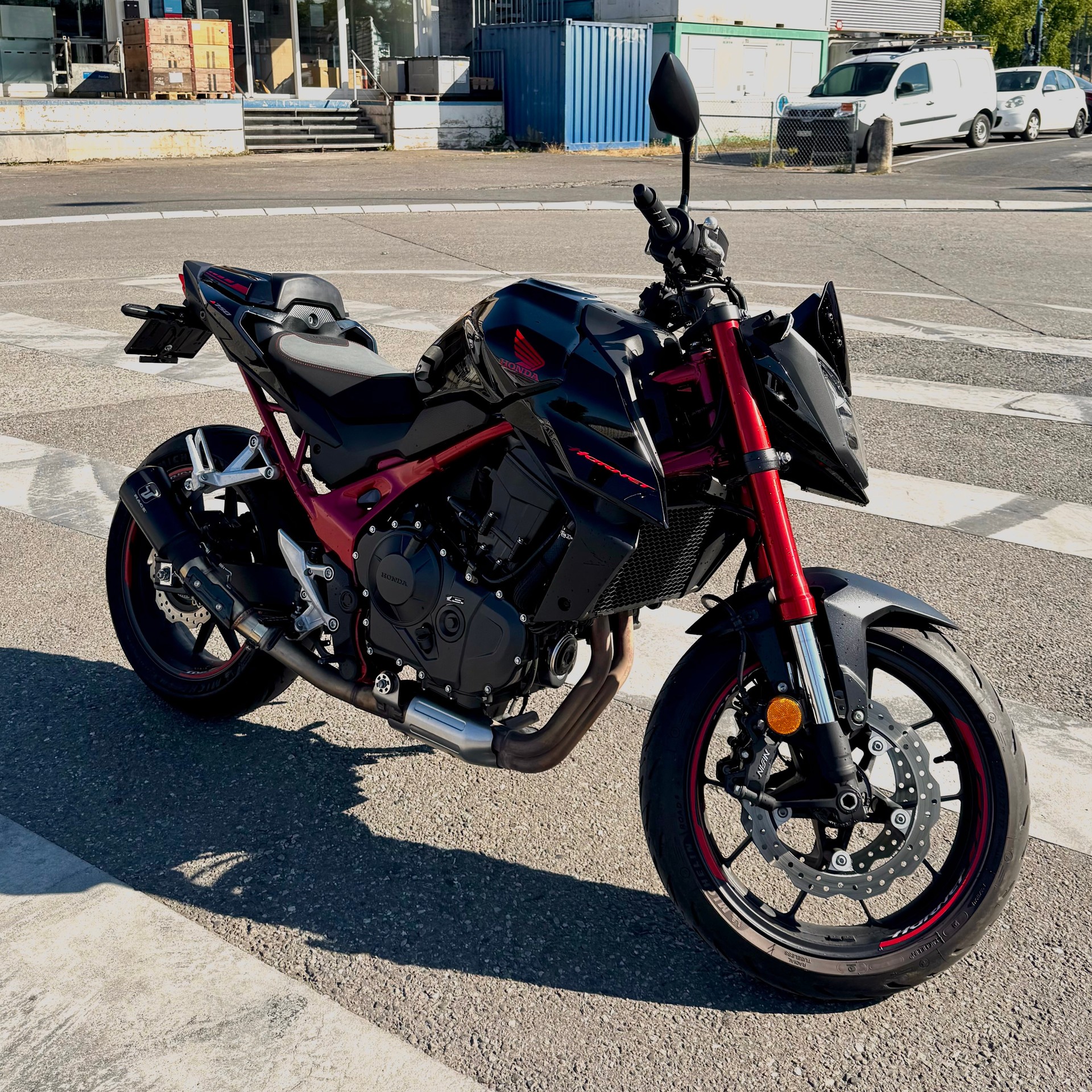 HONDA CB 750 Hornet-image-0