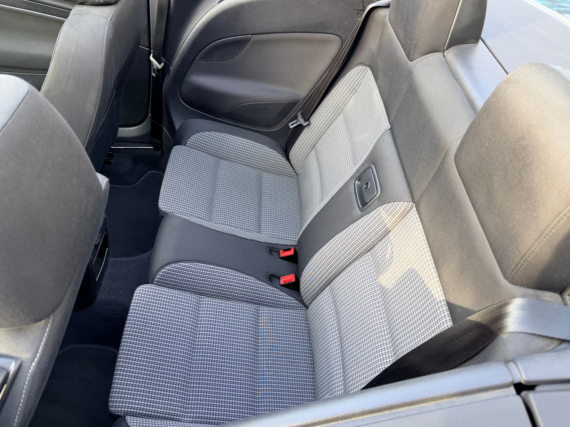 VW Eos 1.4 TSI Cabrio-image-5