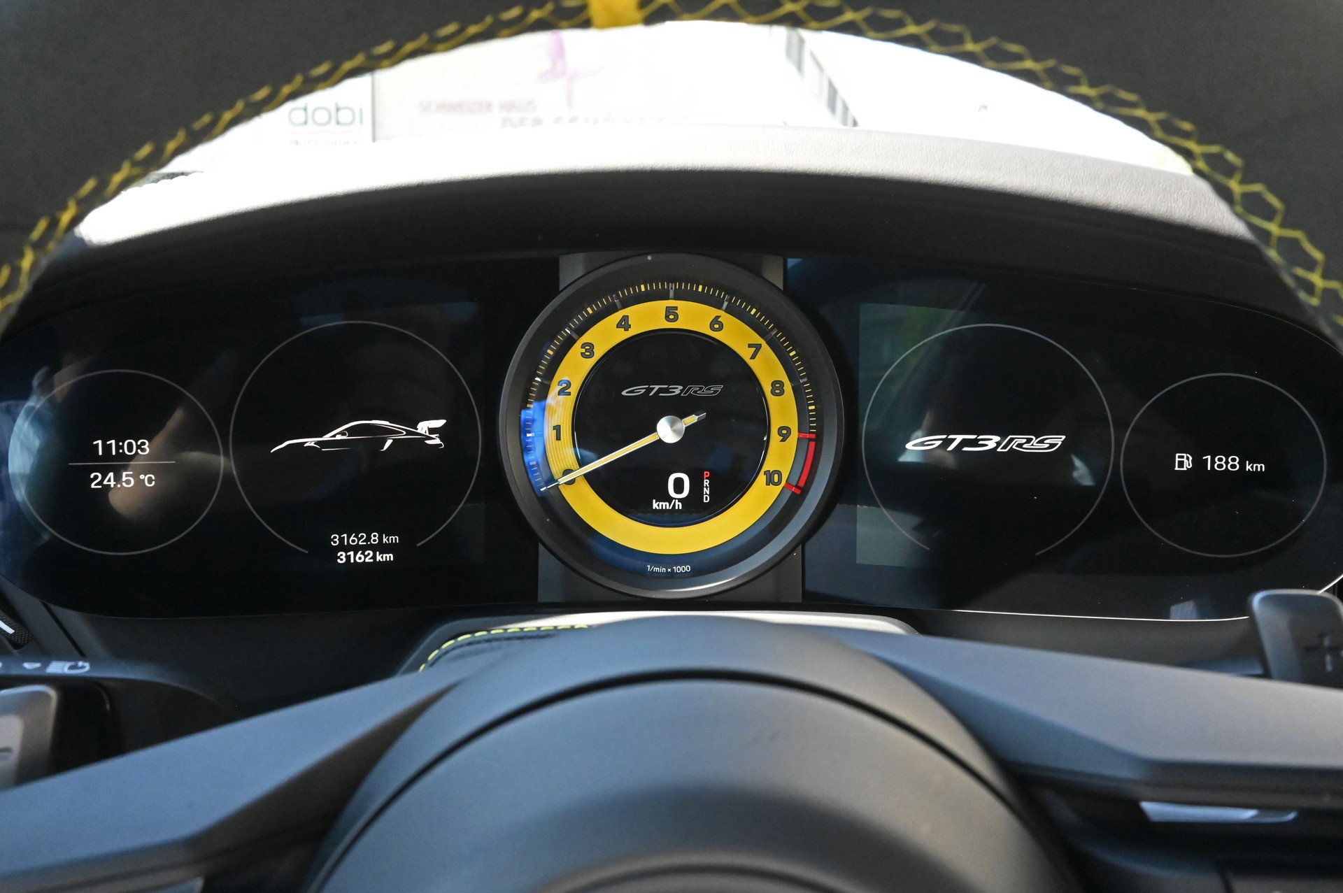 PORSCHE 911 GT3 RS-image-19