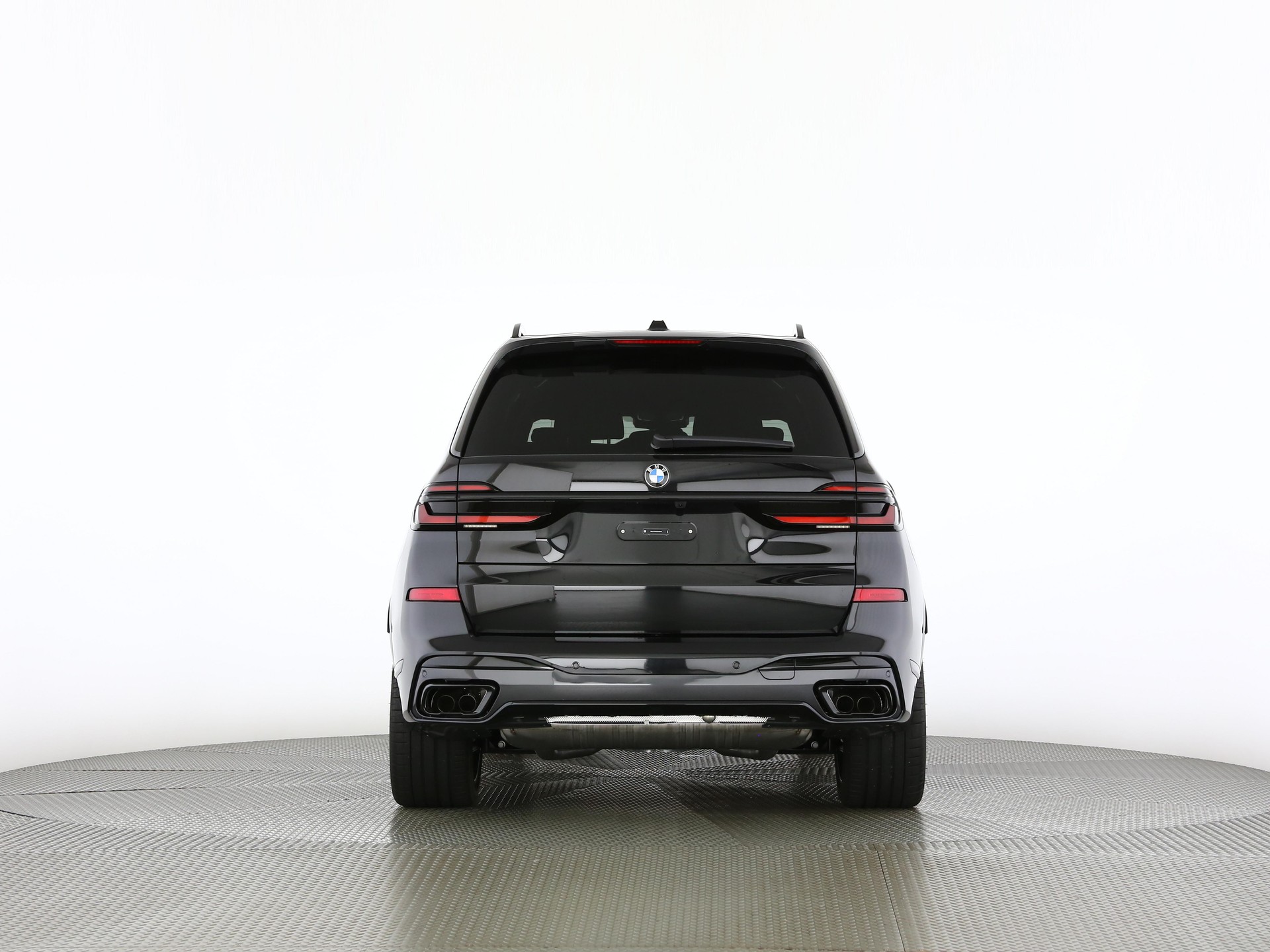 BMW X7 40i xDrive SAG-showroom-element-3