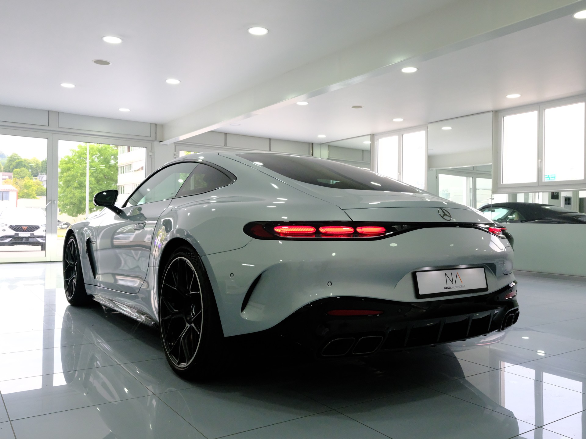 MERCEDES-BENZ AMG GT 63 SE Performance 4Matic+ Executive Edition-image-4