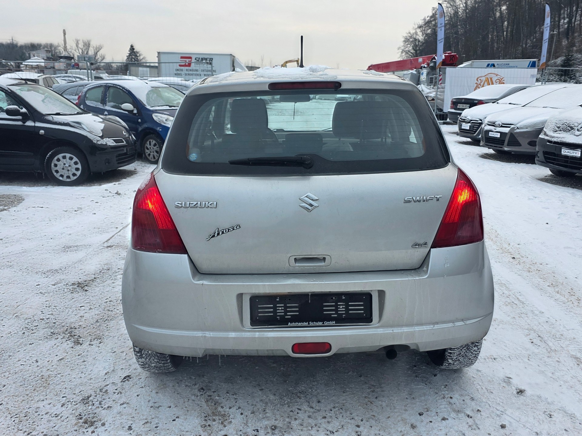 SUZUKI Swift 1.3i 16V GL Top 4x4 /-showroom-element-3