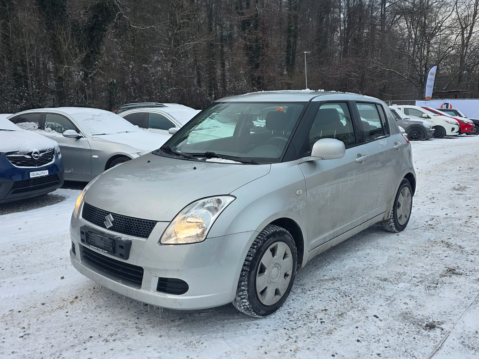 SUZUKI Swift 1.3i 16V GL Top 4x4 /
