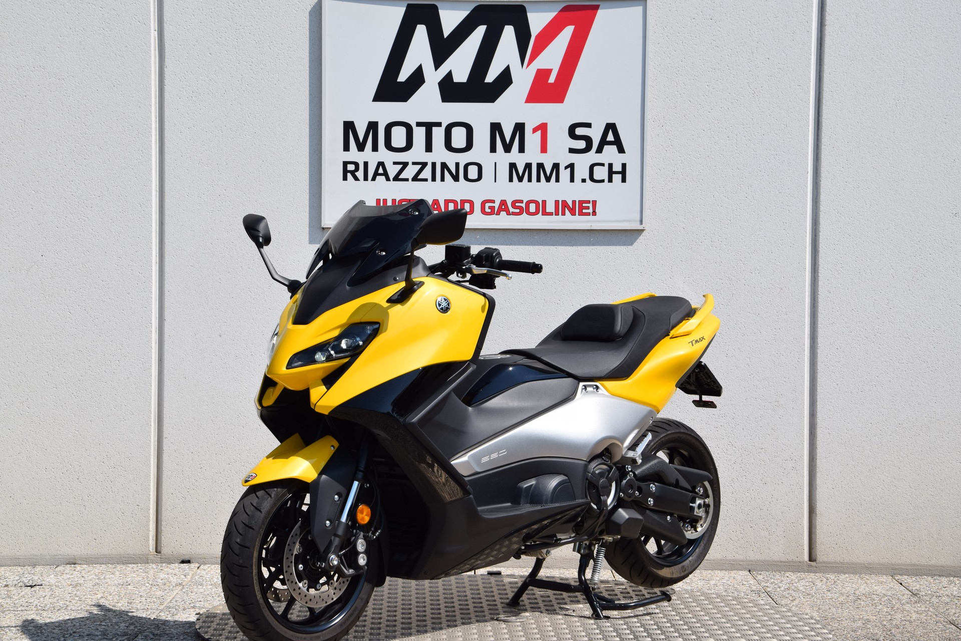 YAMAHA T-MAX 560-image-3