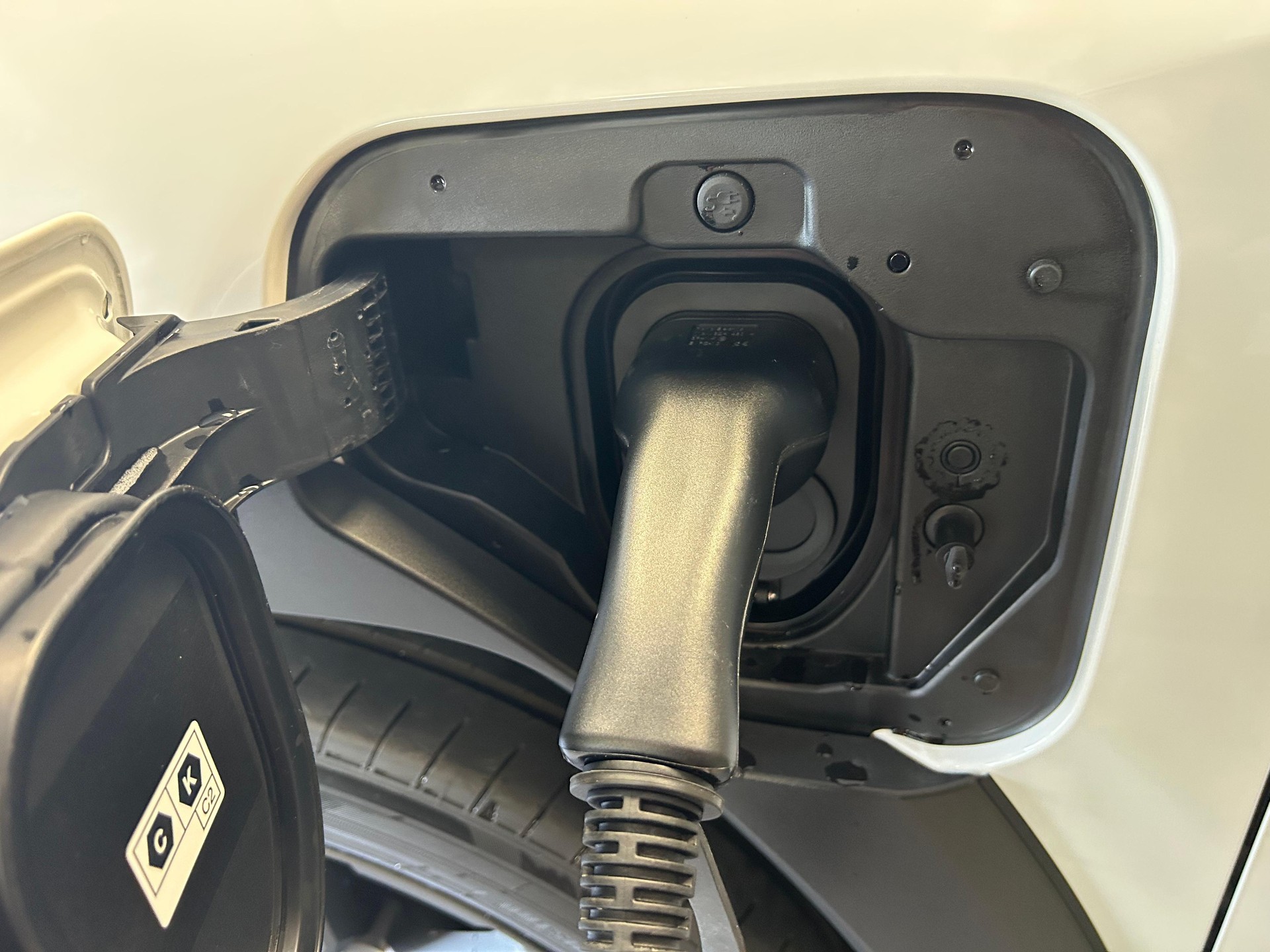 SUZUKI Across 2.5 PHEV Compact Top 4x4-image-8