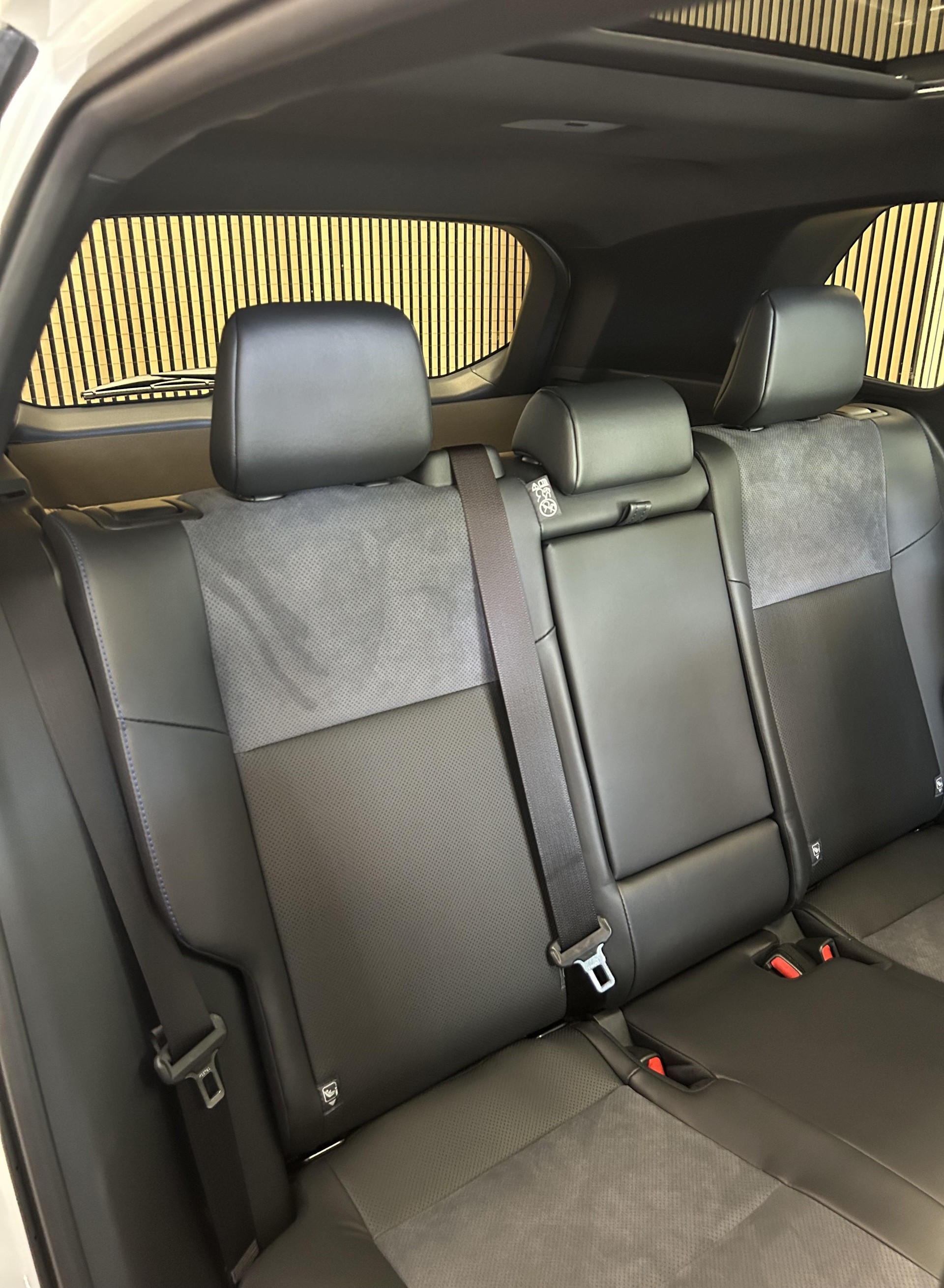 SUZUKI Across 2.5 PHEV Compact Top 4x4-image-25