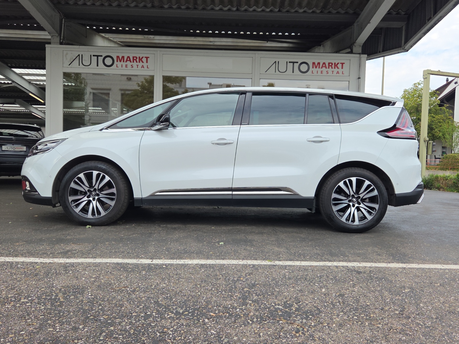 RENAULT Espace 1.8 TCe Initiale EDC-showroom-element-2