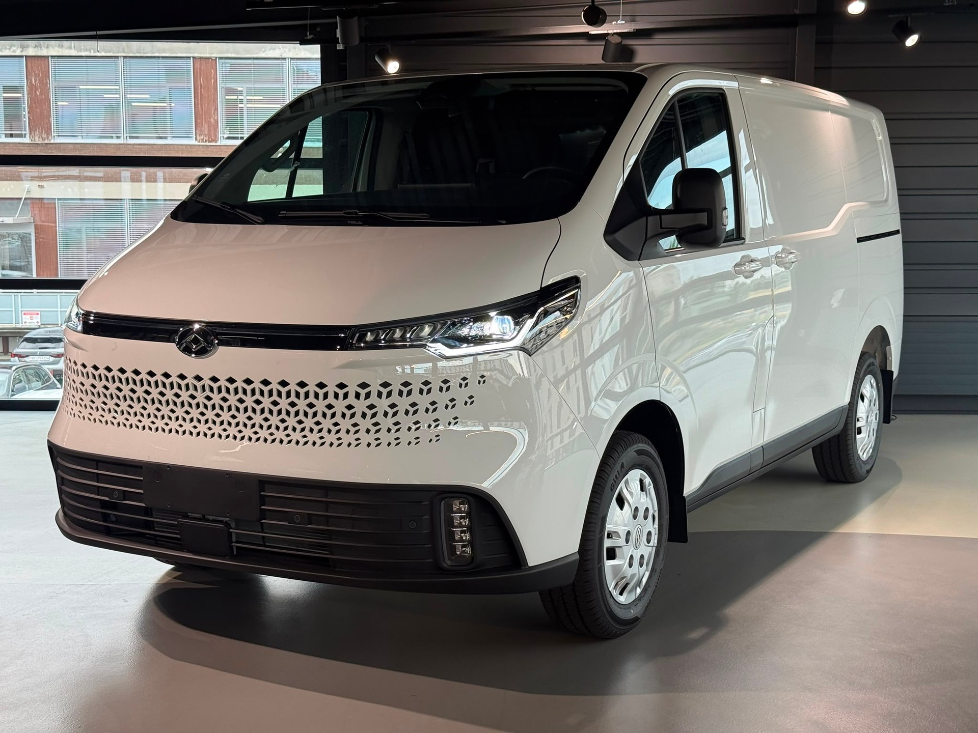 MAXUS Deliver 7 2.0D L1