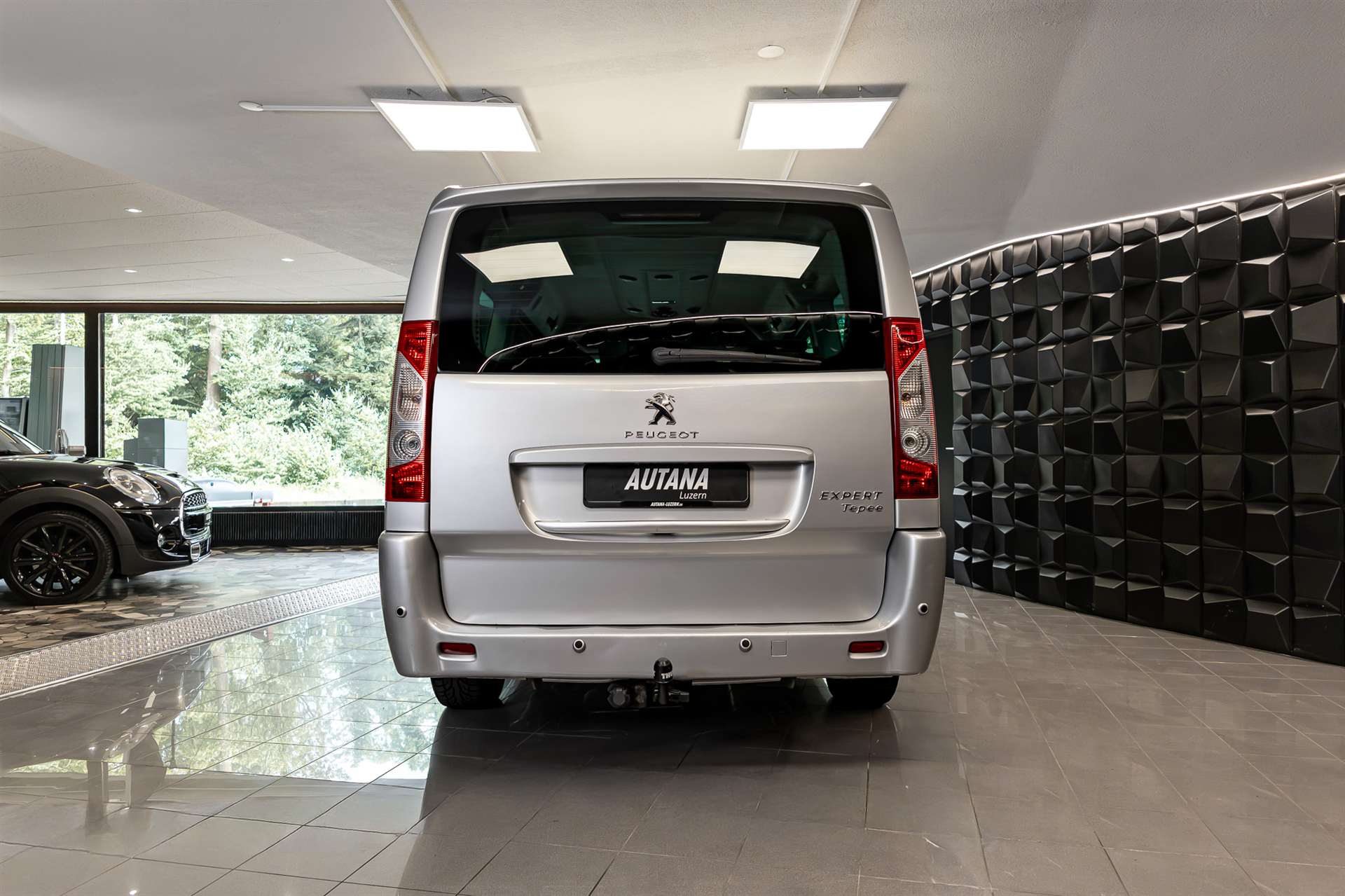 PEUGEOT Expert Tepee 2.0 HDi A Allure L2-image-4