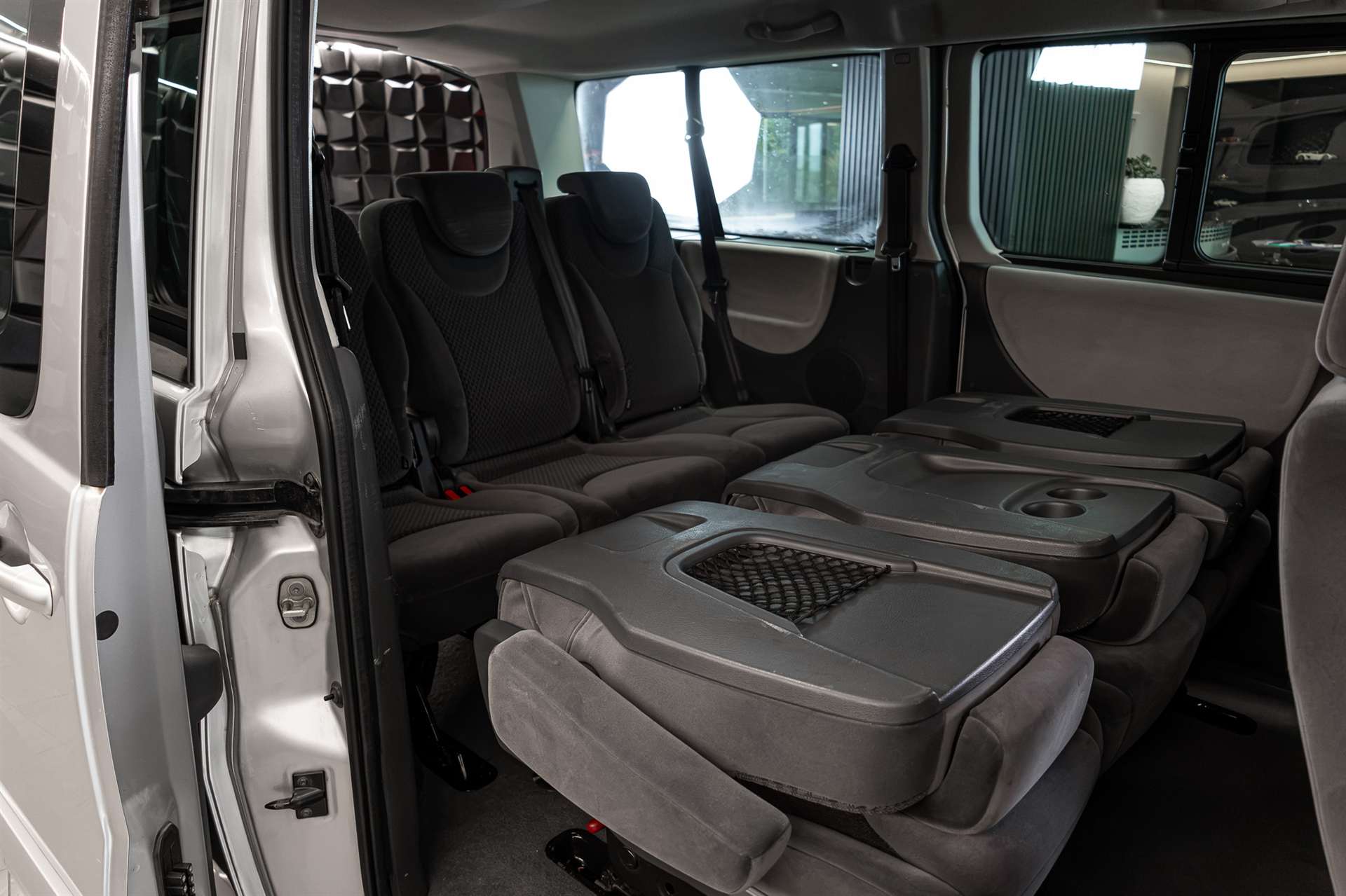 PEUGEOT Expert Tepee 2.0 HDi A Allure L2-image-19