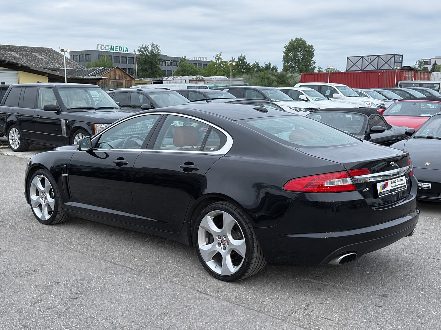 JAGUAR XF 4.2 V8 S/C / Frisch ab MFK / 8-fach bereift / Rückfahrkamera / Keyless Go / Sitzlüftung-image-5