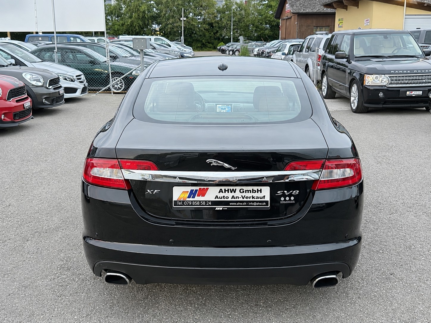 JAGUAR XF 4.2 V8 S/C / Frisch ab MFK / 8-fach bereift / Rückfahrkamera / Keyless Go / Sitzlüftung-image-4