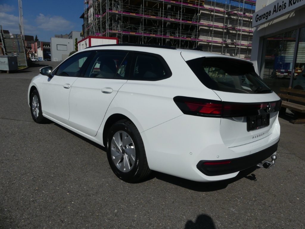 VW Passat Variant 2.0 TDI evo Basis DSG-showroom-element-1