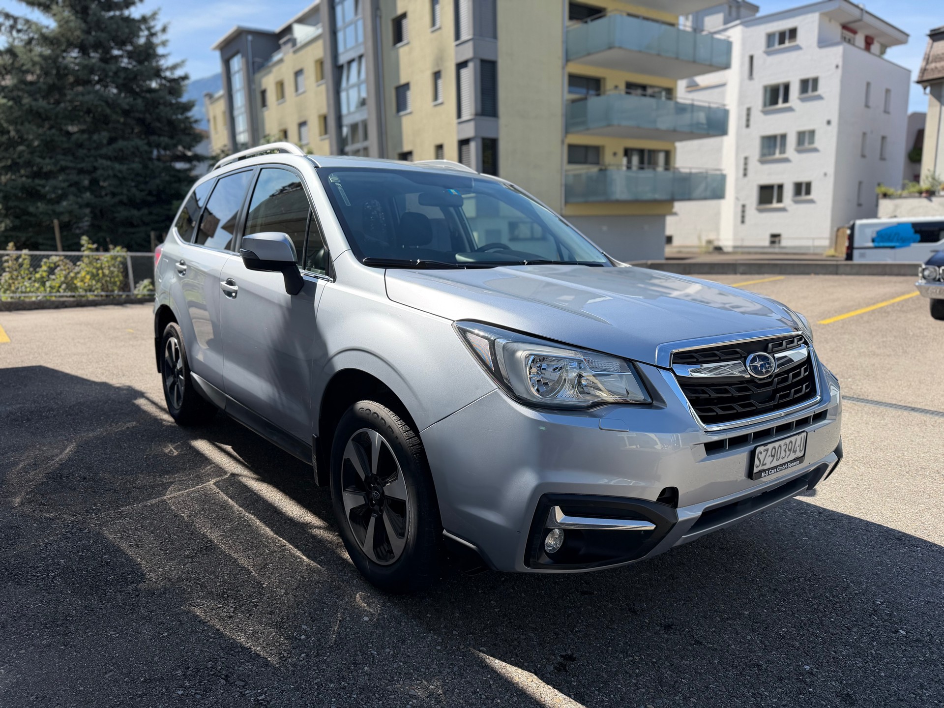 SUBARU Forester 2.0i Swiss Lineartronic-showroom-element-2
