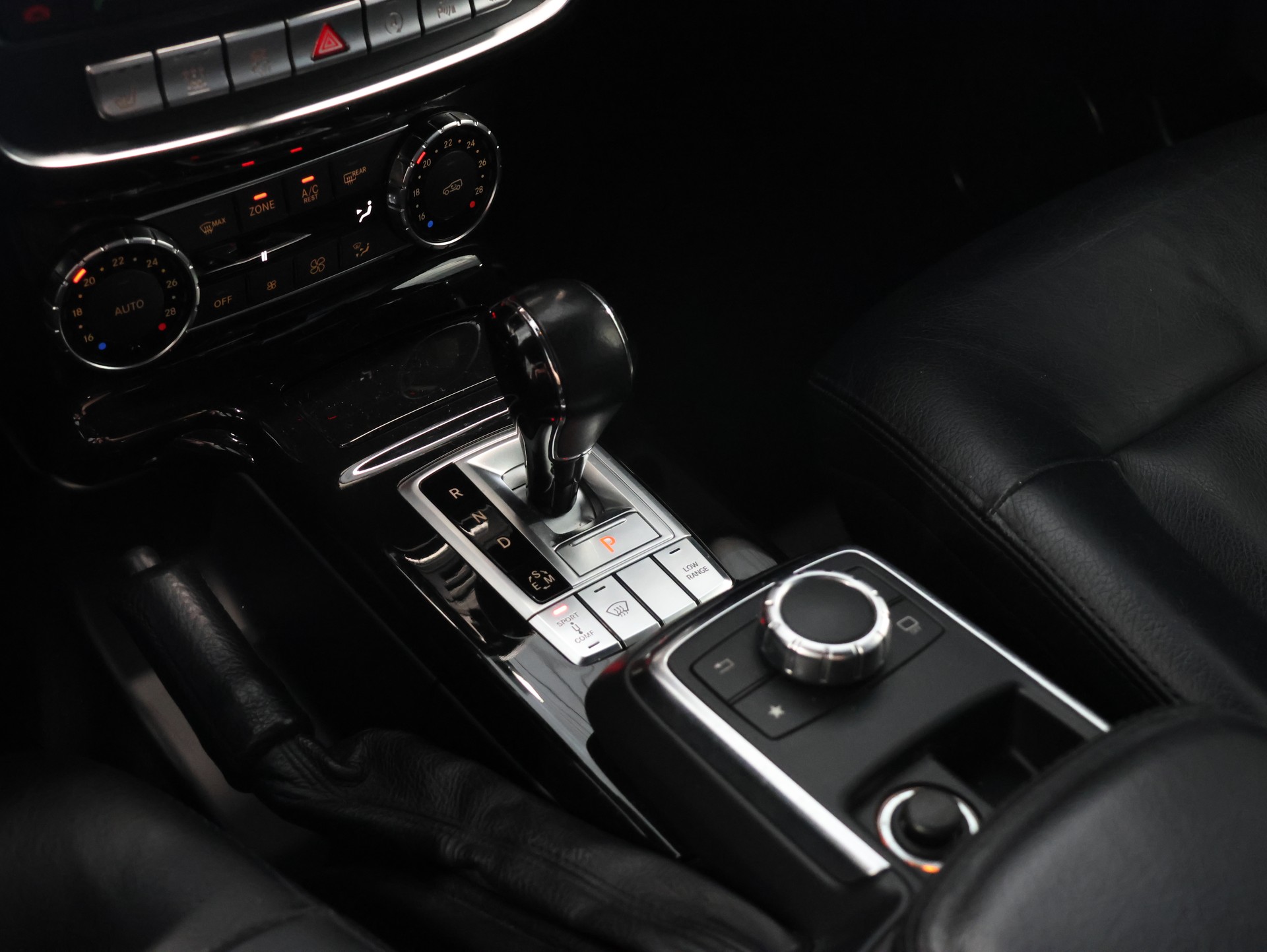 MERCEDES-BENZ G 500 7G-Tronic *CHROM-PAKET*-image-28