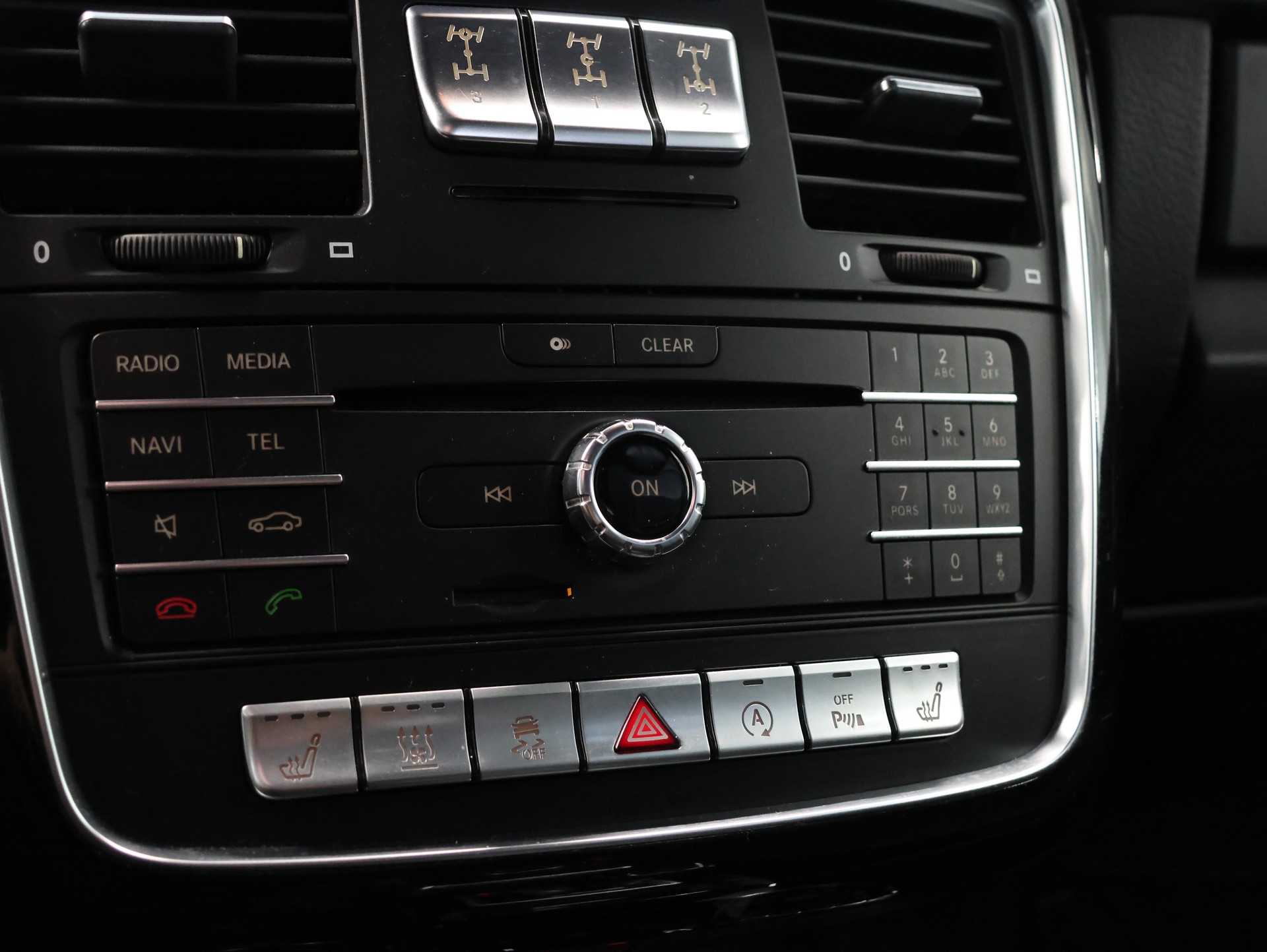 MERCEDES-BENZ G 500 7G-Tronic *CHROM-PAKET*-image-27