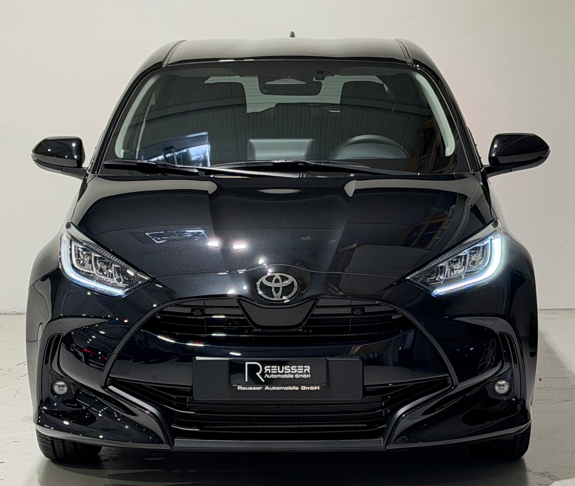 TOYOTA Yaris 1.5 VVT-i HSD CVT Teamplayer-image-7