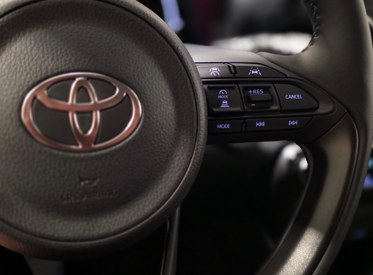 TOYOTA Yaris 1.5 VVT-i HSD CVT Teamplayer-image-11