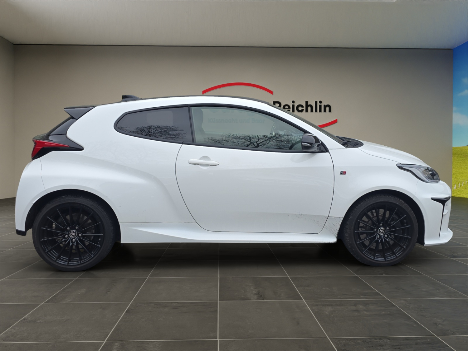 TOYOTA GR Yaris 1.6 Turbo Sport 4x4-image-5