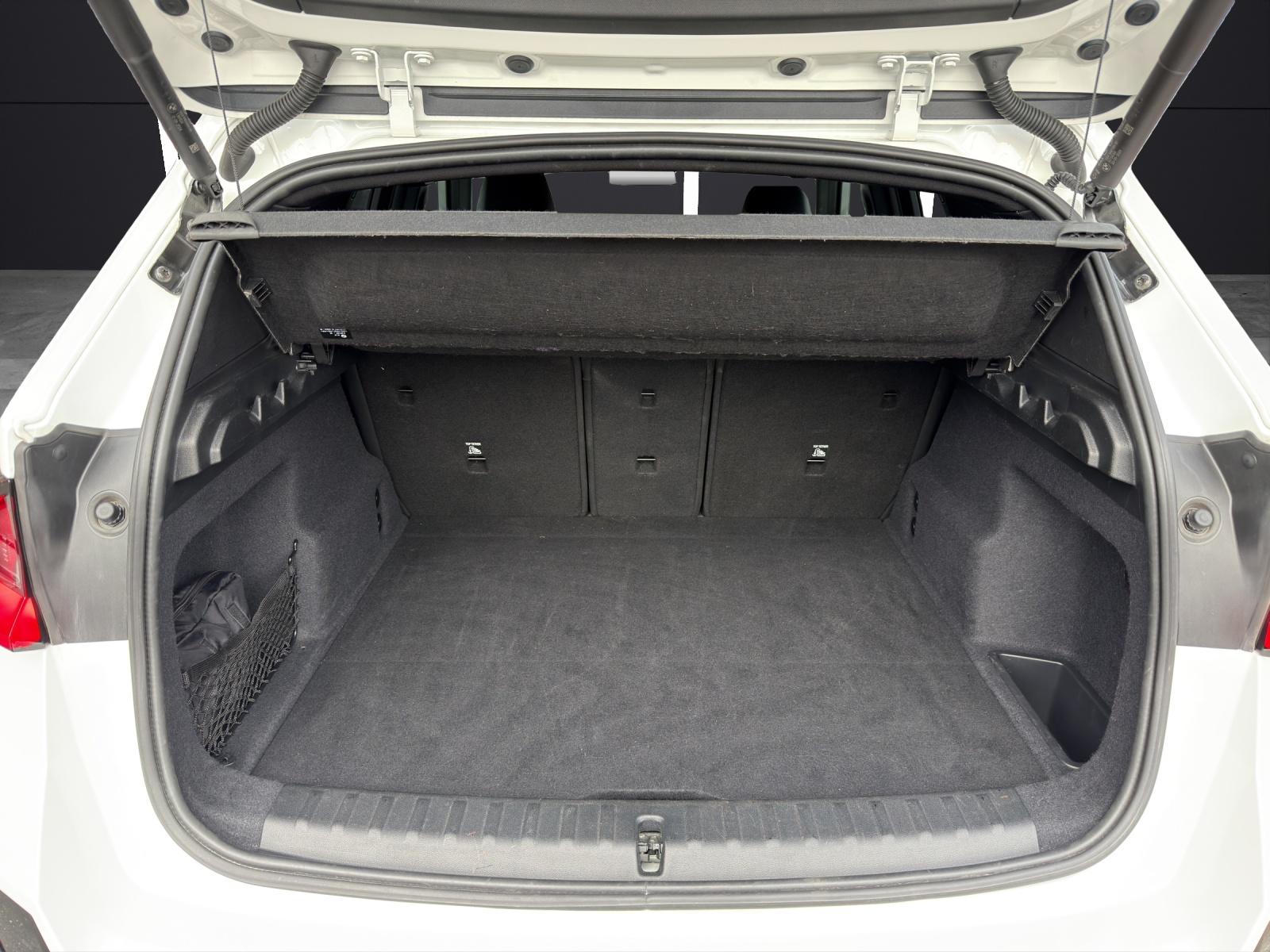 BMW X1 20d xDrive paddles-image-9