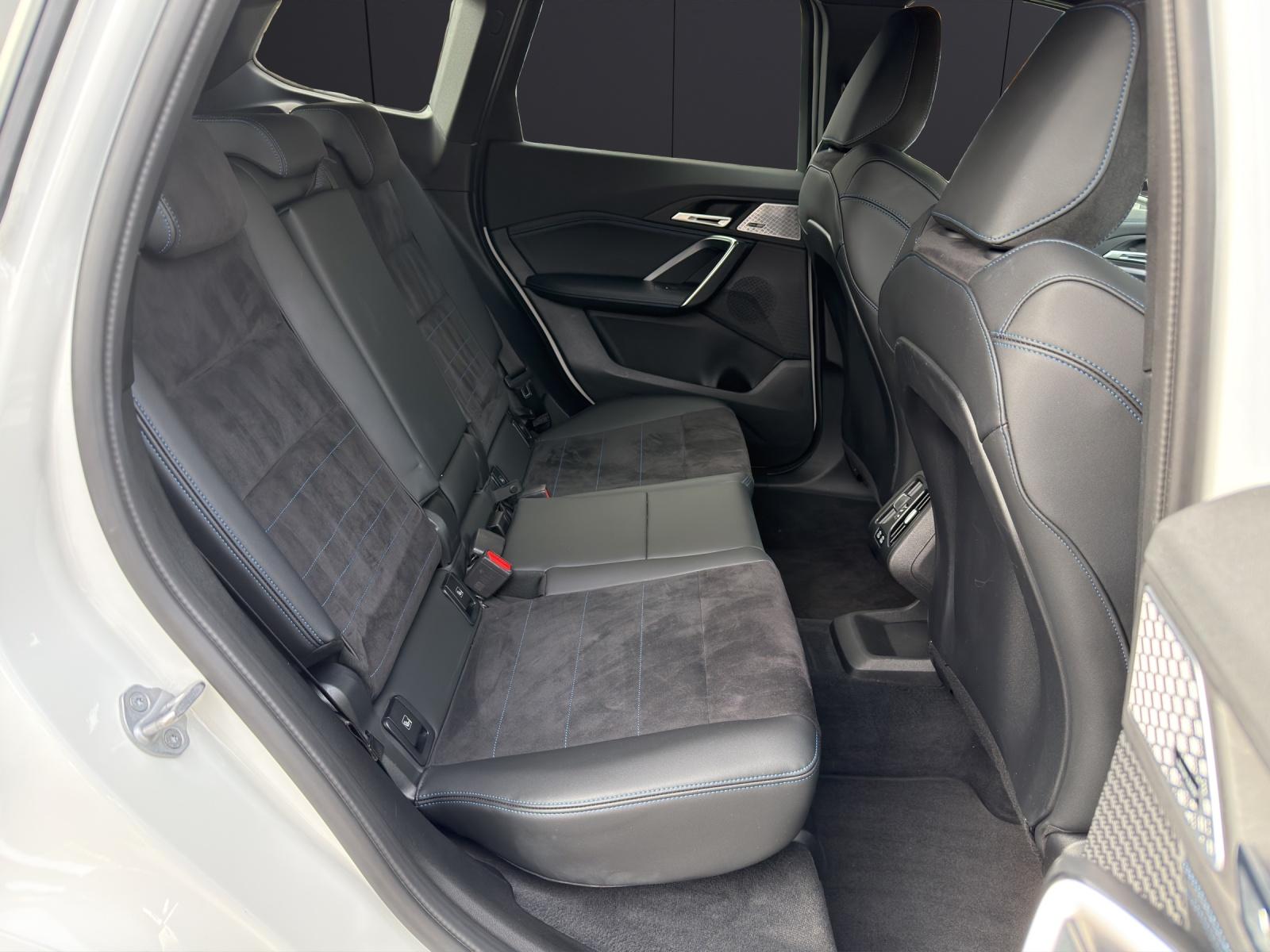 BMW X1 20d xDrive paddles-image-13
