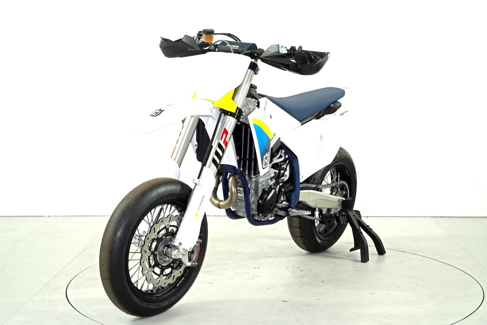 HUSQVARNA FS 450-image-2