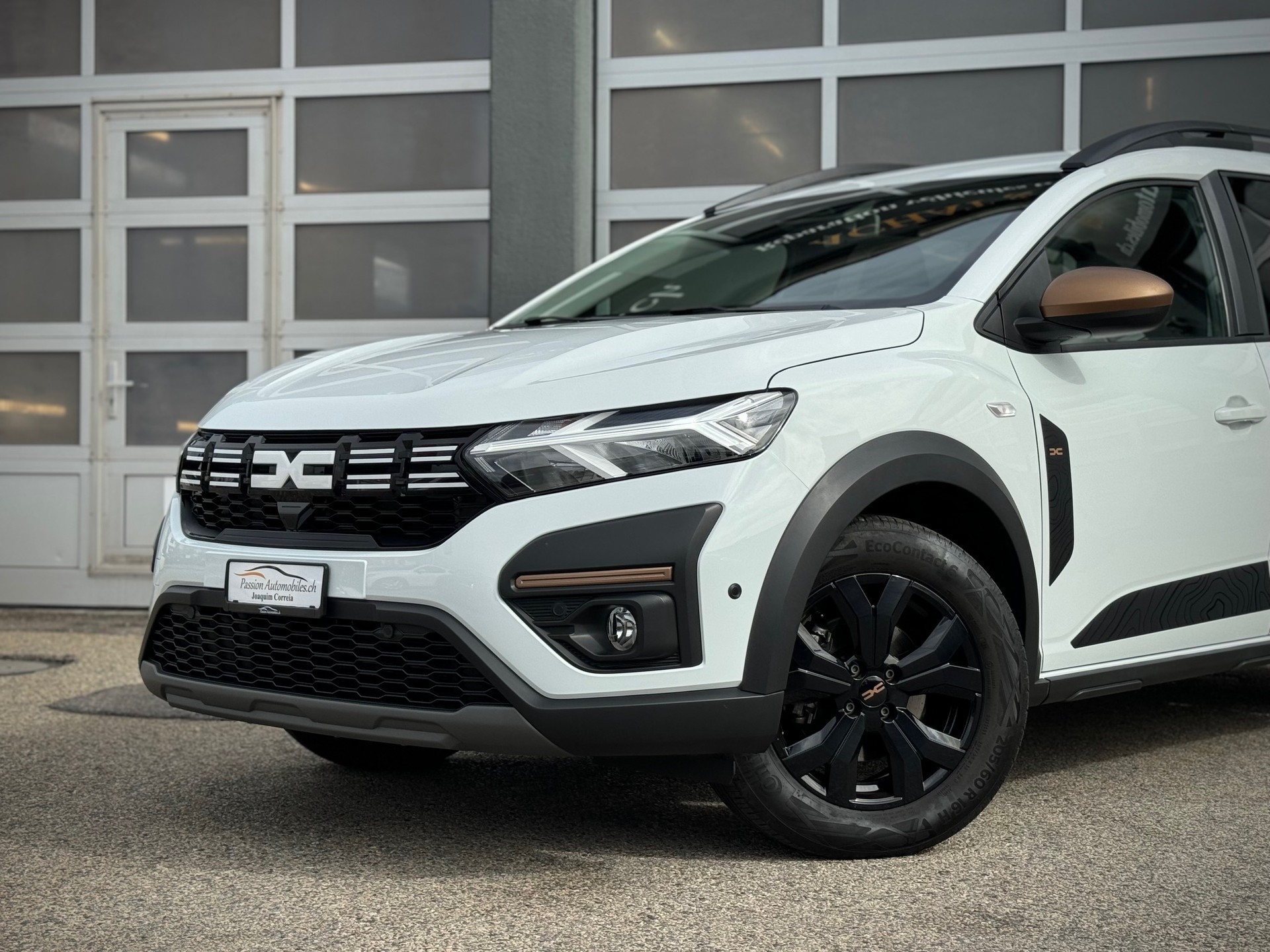 DACIA Jogger HEV 140 Extreme - Véhicule Suisse (CH)-image-2