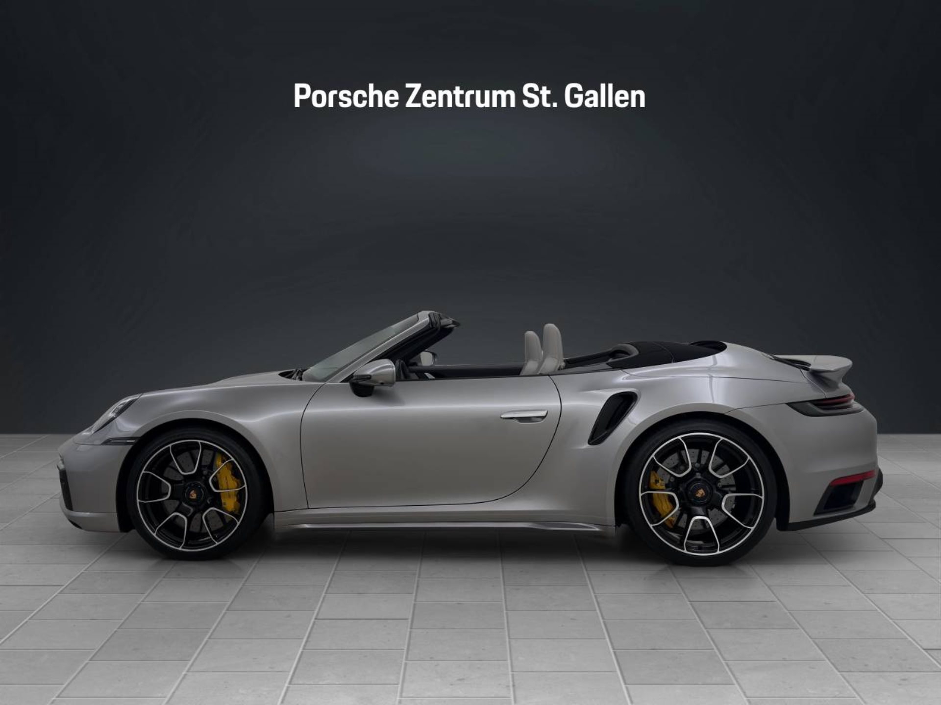 PORSCHE 911 Turbo S Cabriolet-showroom-element-1