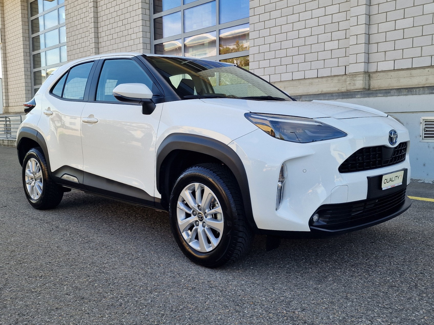 TOYOTA Yaris Cross 1.5 Trend e-CVT AWDi