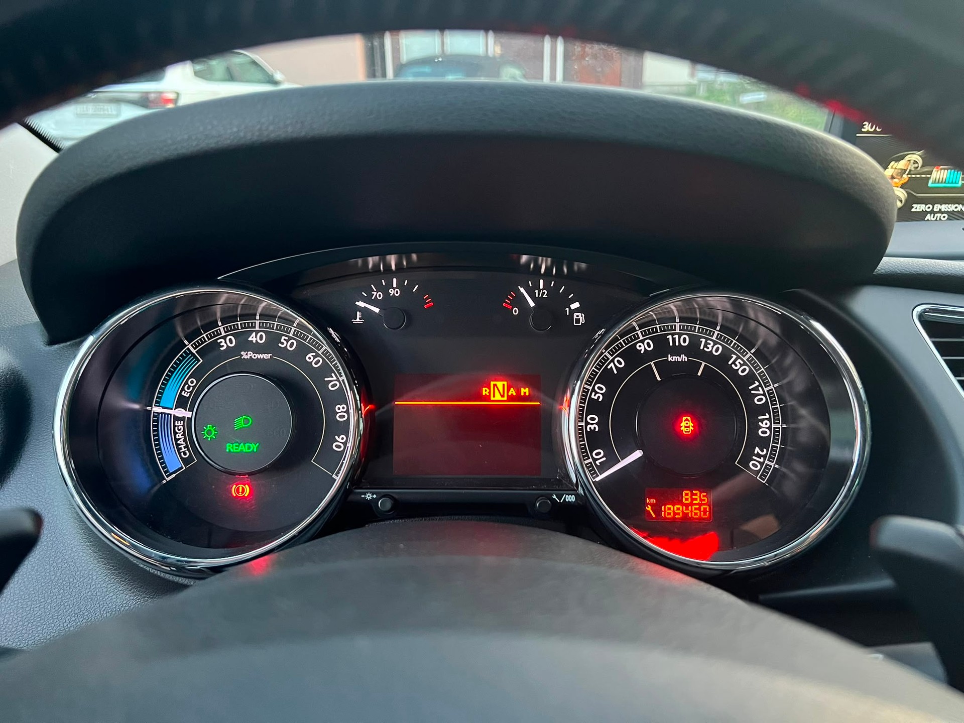 PEUGEOT 3008 HYbrid4 2.0 HDI ETG6-image-10