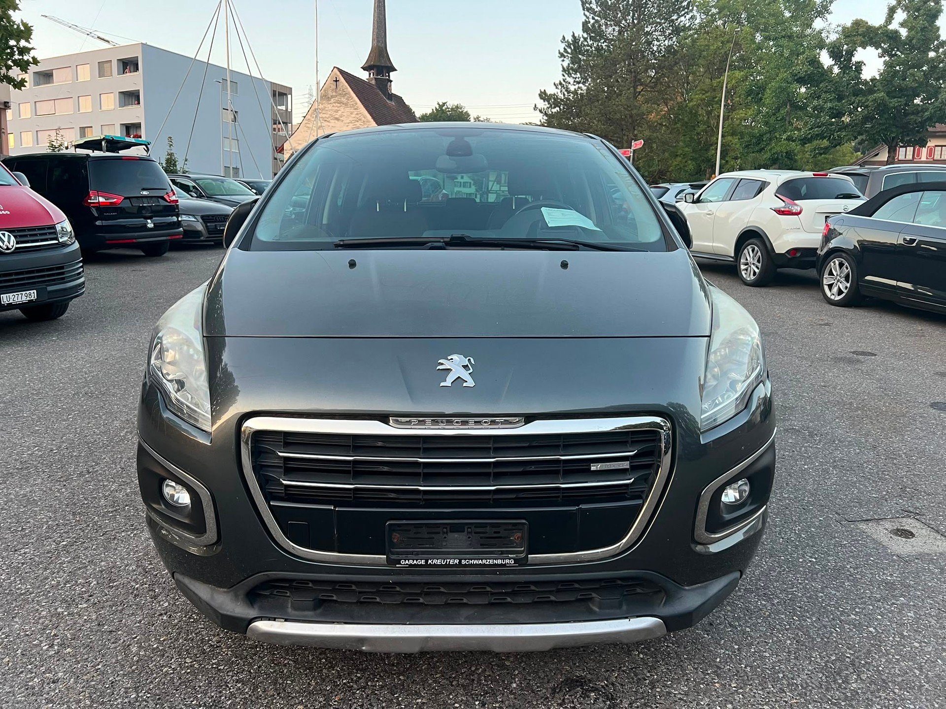 PEUGEOT 3008 HYbrid4 2.0 HDI ETG6-showroom-element-1