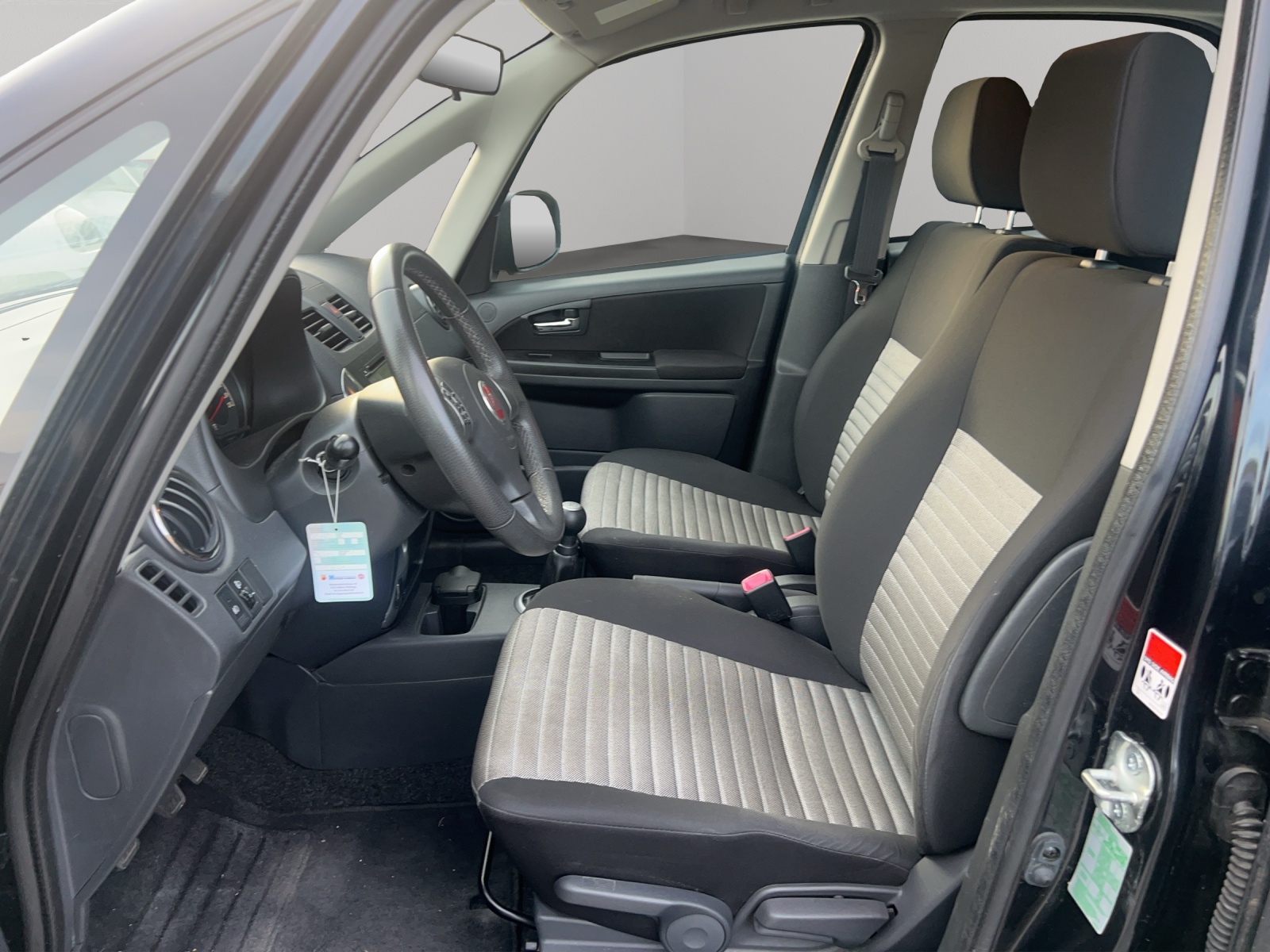 FIAT Sedici 1.6 4WD Dynamic-image-9