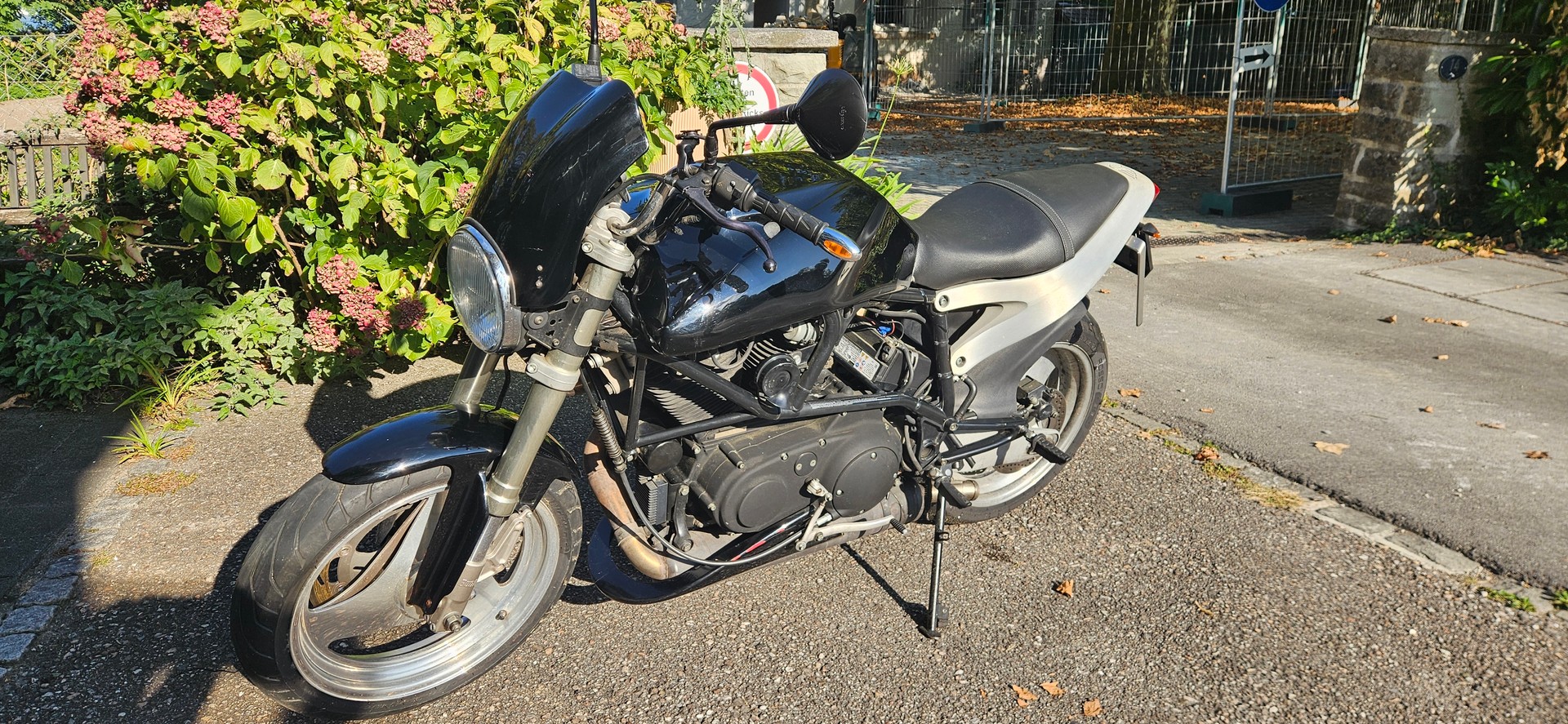 BUELL Lightning-image-2