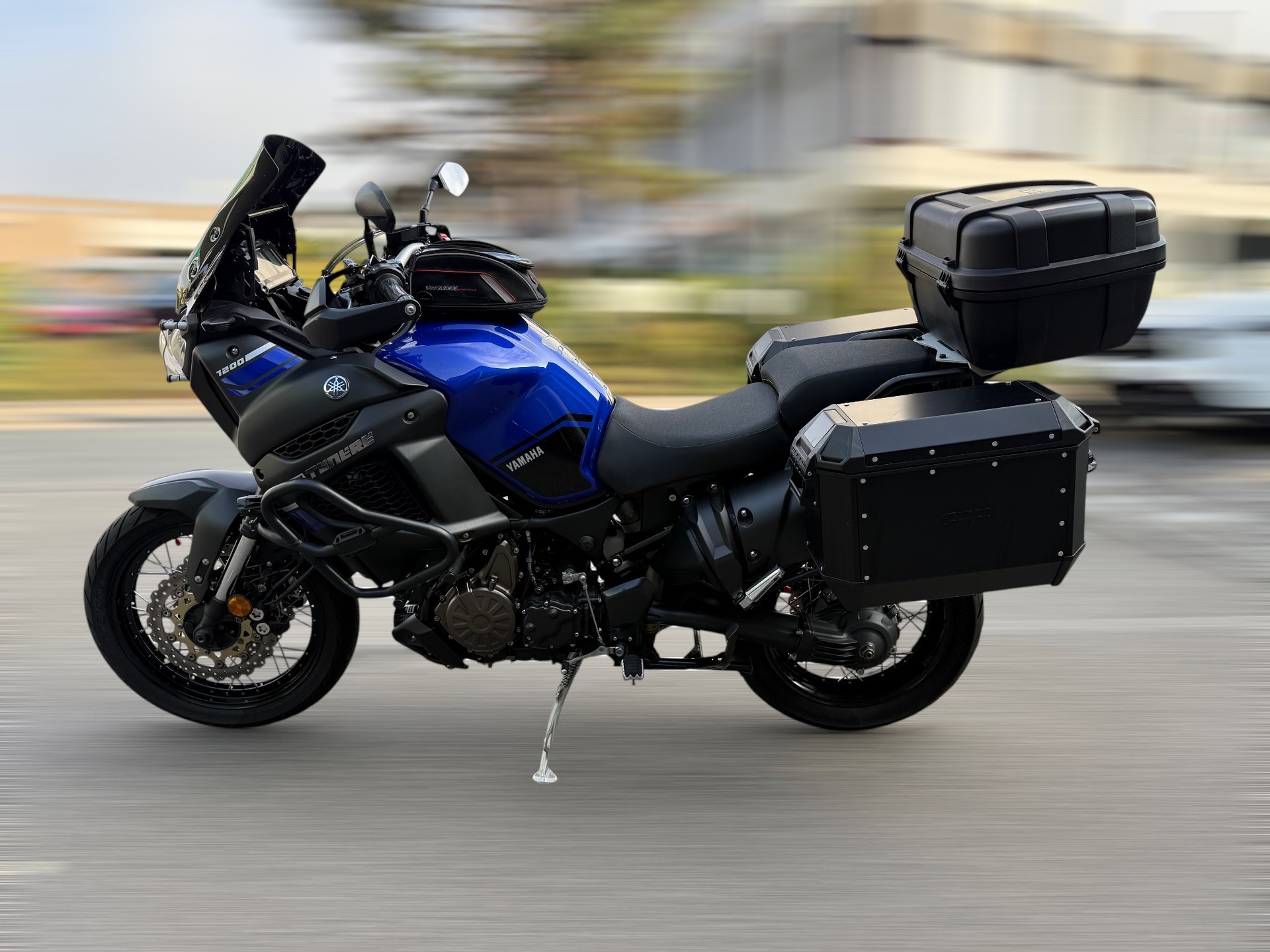 YAMAHA XT 1200 ZE Super Ténéré-image-12