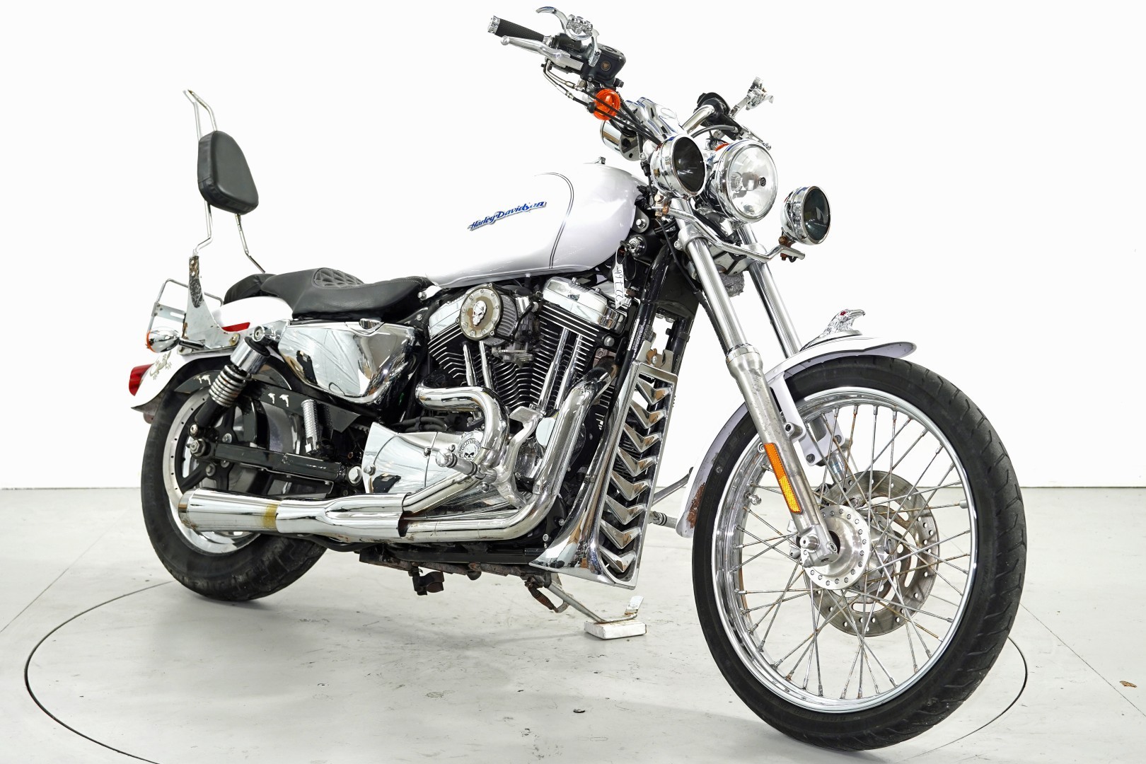 HARLEY-DAVIDSON XL 1200C-image-1