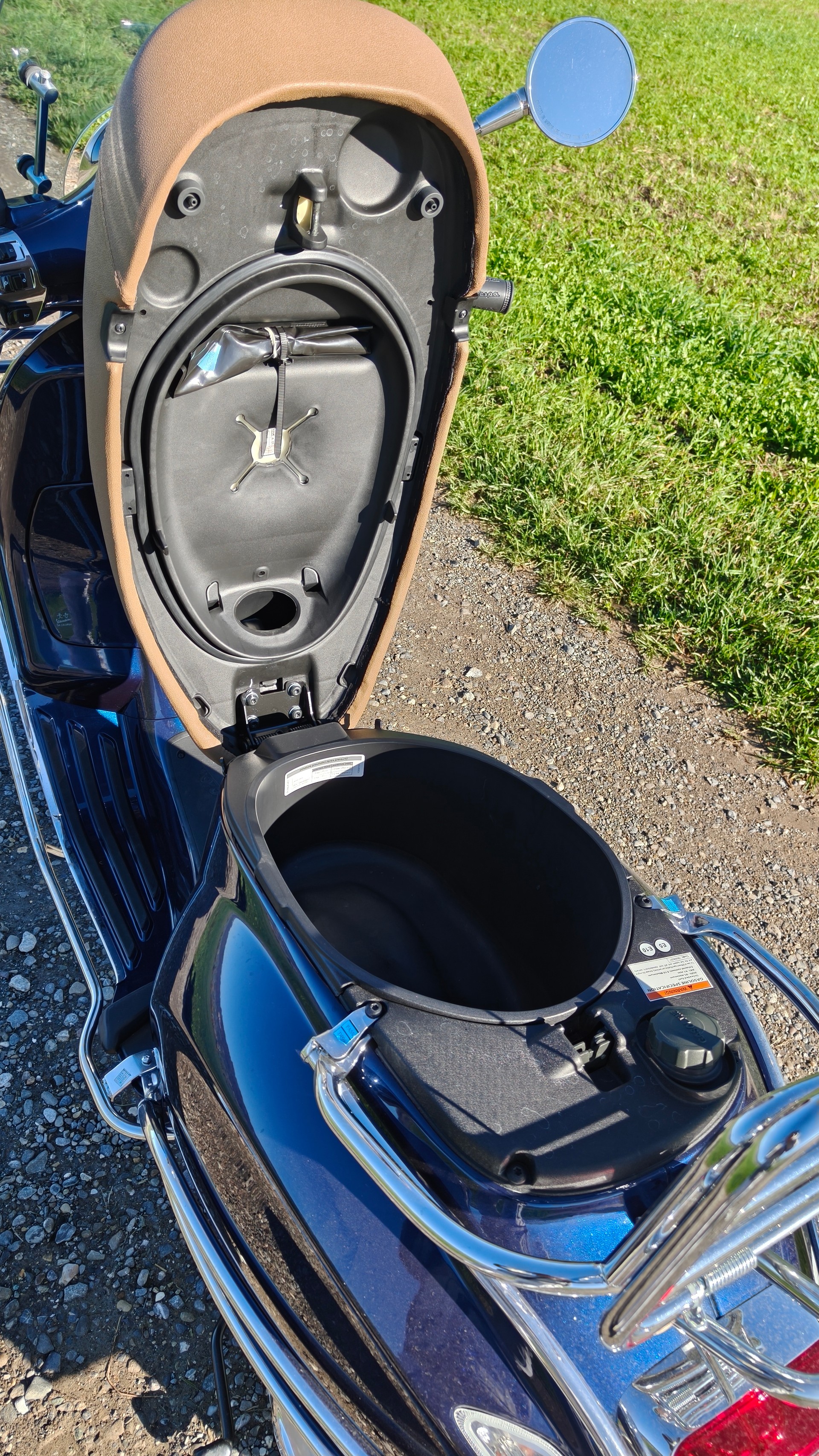 PIAGGIO Vespa 125 Primavera ABS-image-8