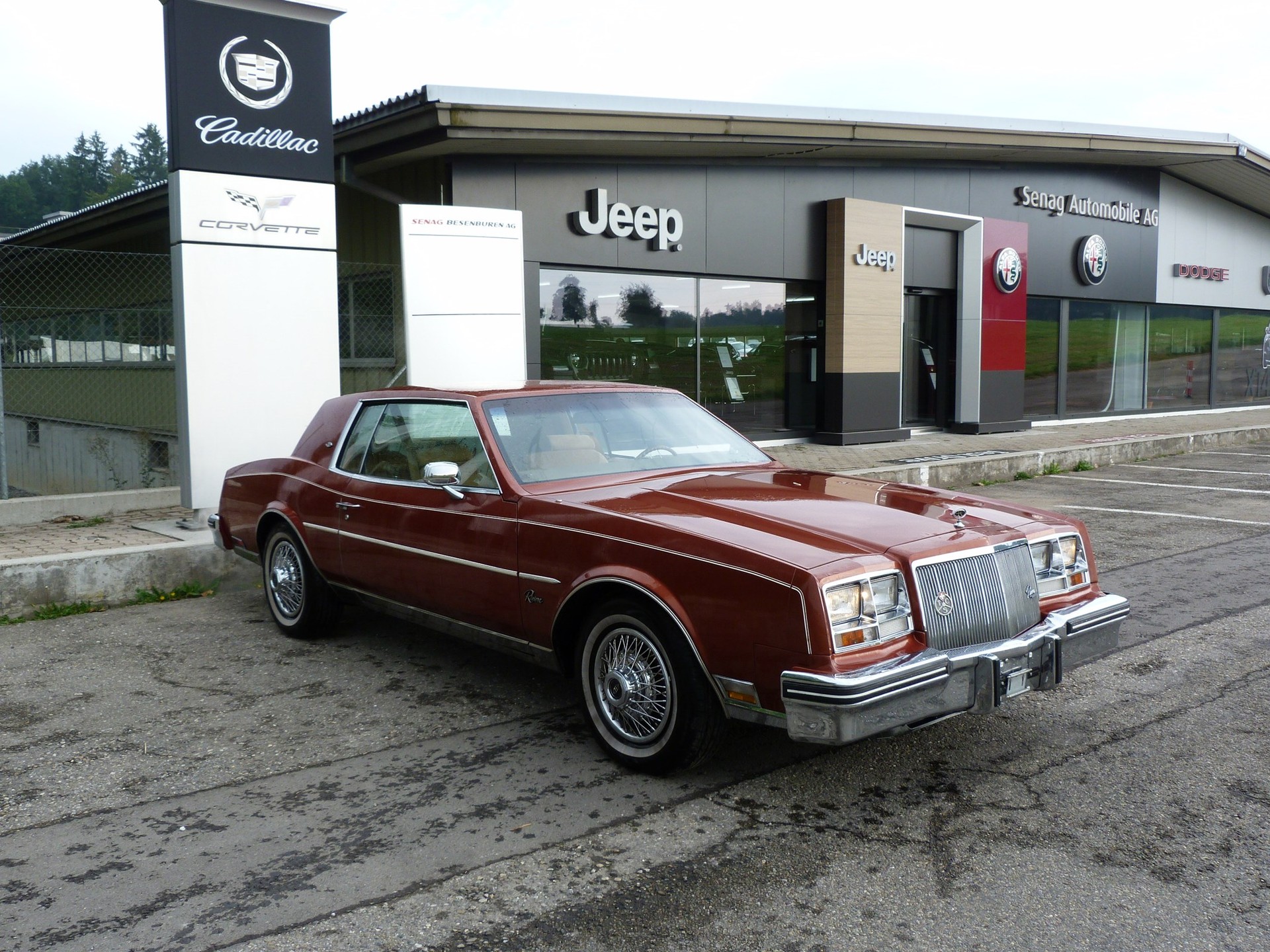 BUICK RIVIERA-image-1