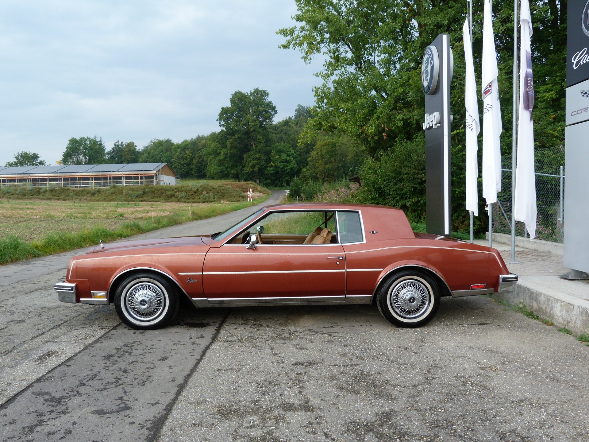 BUICK RIVIERA-image-3
